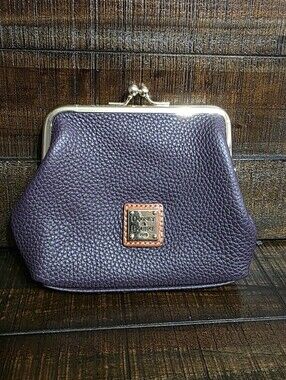 Dooney‎ & Bourke Plum Wine Kiss-Lock Clutch Pebbled Leather Large Framed Purse